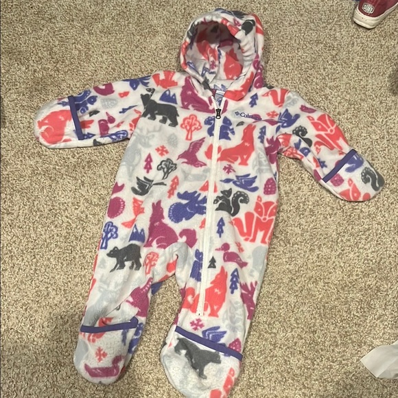 Girls 6-12 months Columbia Fleece Suit. - Picture 1 of 5